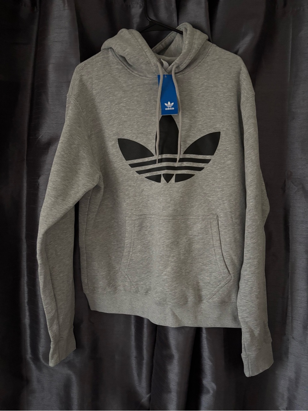 Adidas Originals Trefoil Graphic
Men's Hoodie Basketball Size Medium Gray